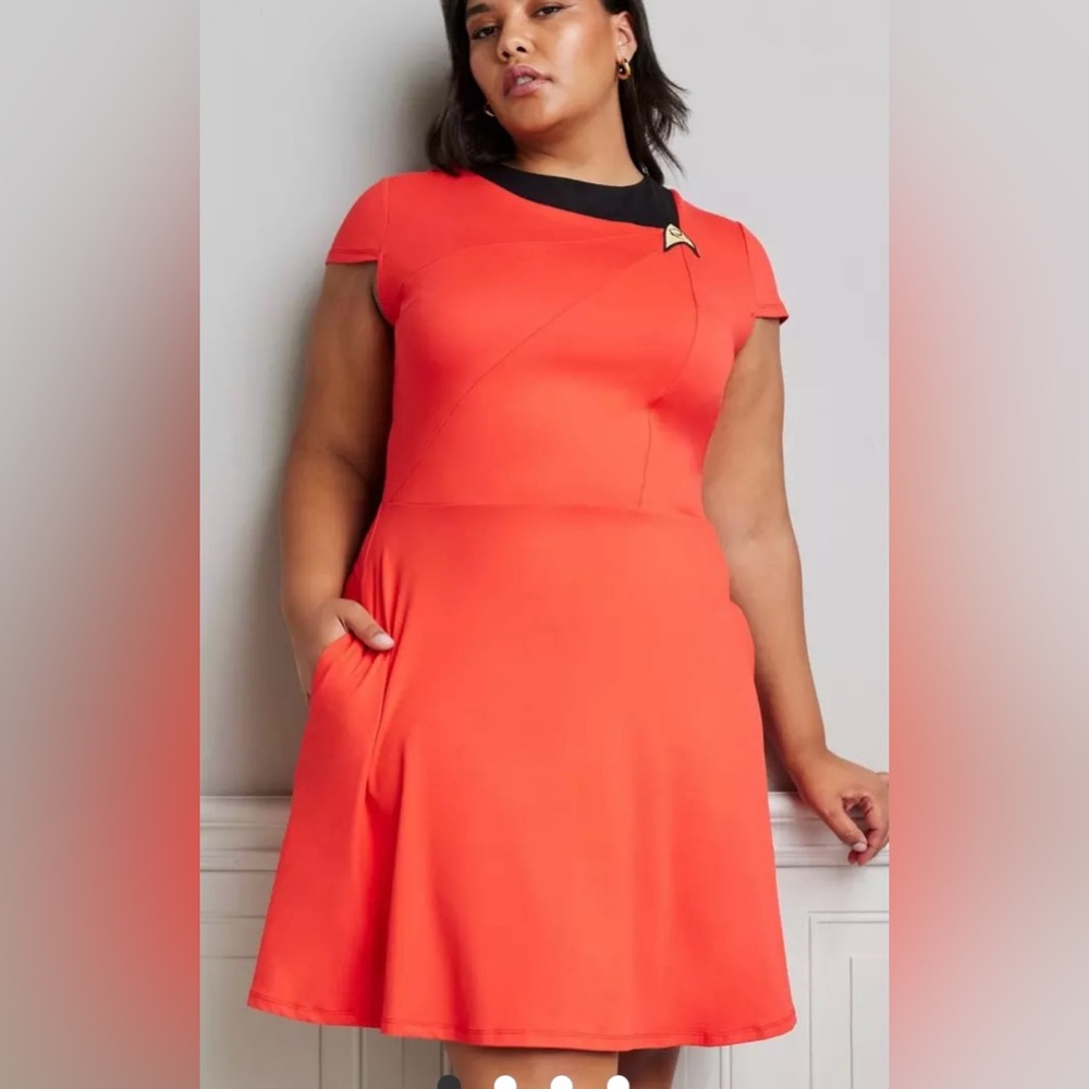 NWT Her Universe Star Trek Red Engineering cosplay uniform dress size 4X
